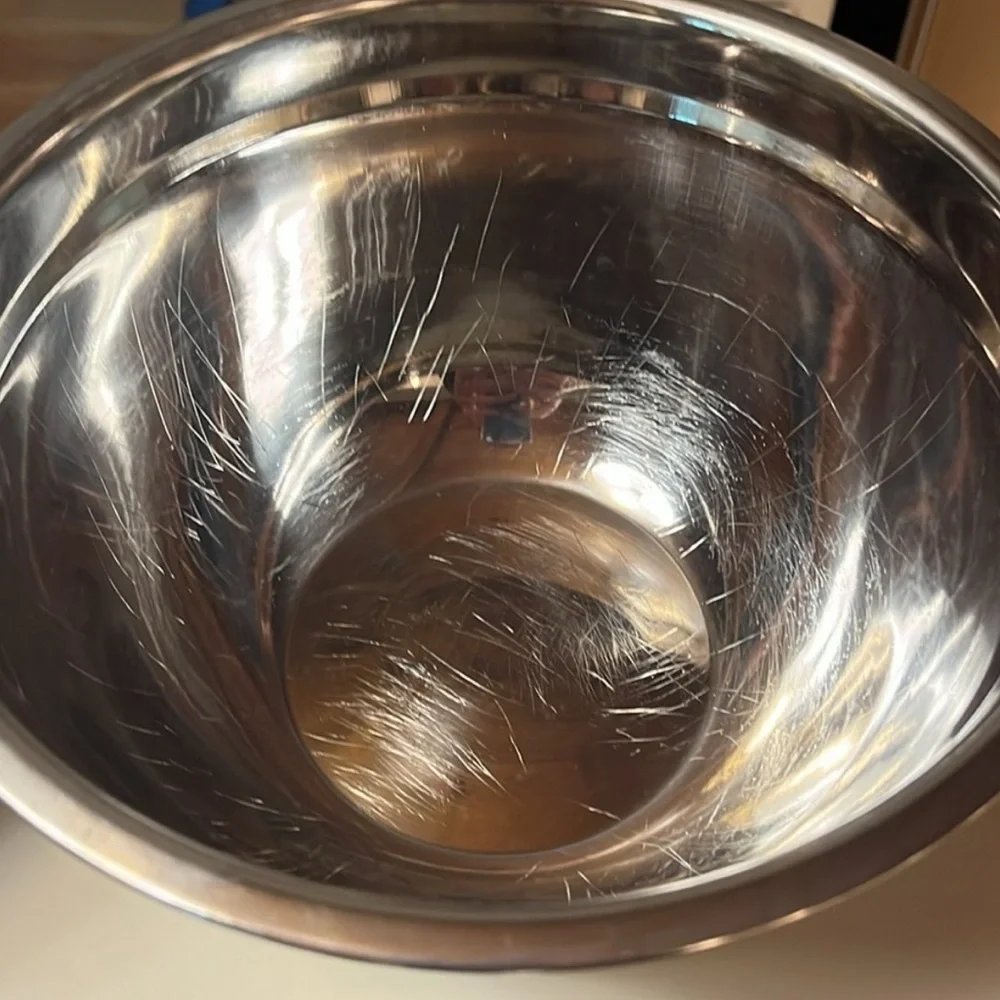 Set Of 3 Mixing Bowls Gently Loved Loved Condition Final Sale
